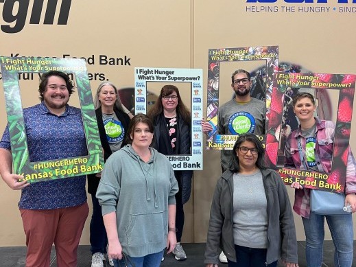 GoodWorks Team Volunteering at the Kansas Food Bank